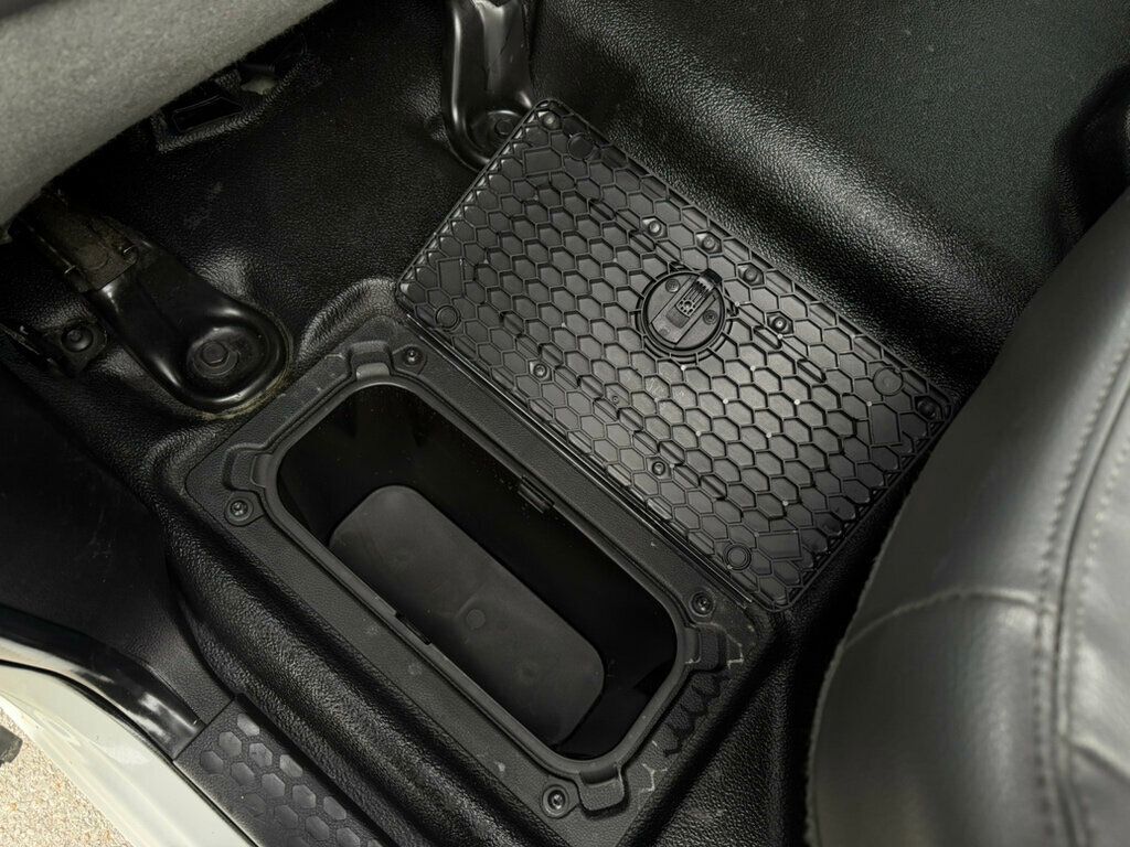 2013 Ram 2500 4WD Crew Cab 169" Tradesman - 22989740 - 16