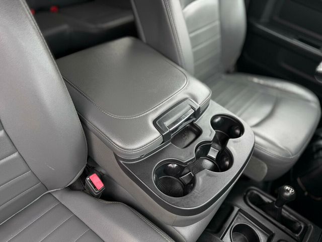 2013 Ram 2500 4WD Crew Cab 169" Tradesman - 22989740 - 29