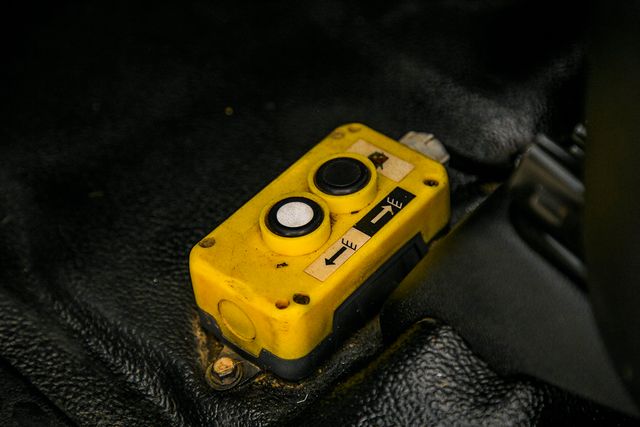 2013 Ram 5500 5500 CREW 4X4 * 6.7 CUMMINS * AISIN * 12' STAKE DUMP - 17227401 - 24