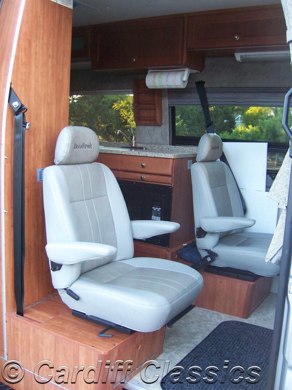 2013 ROAD TREK SPRINTER MOTORHOME RS Adventurous by RoadTrek 170" - 12946289 - 19