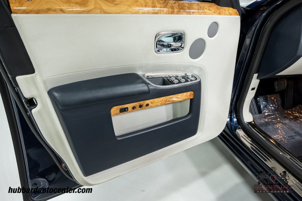 2013 Rolls-Royce Ghost 4dr Sedan - 22924118 - 15