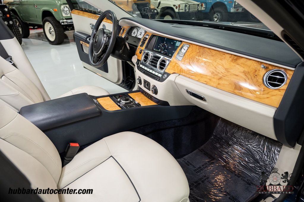 2013 Rolls-Royce Ghost 4dr Sedan - 22924118 - 25