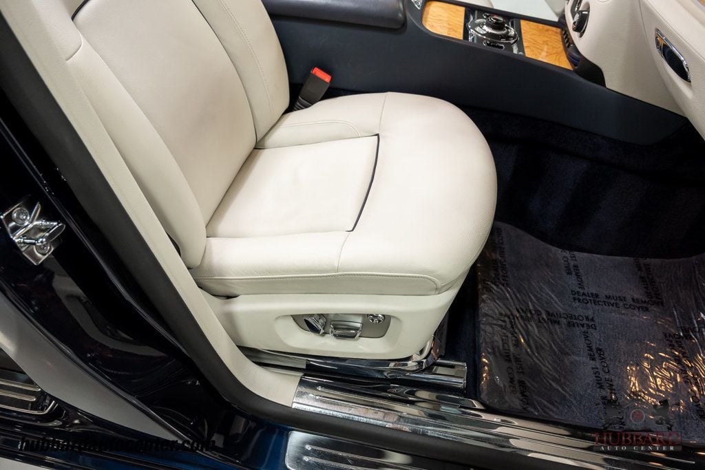 2013 Rolls-Royce Ghost 4dr Sedan - 22924118 - 26