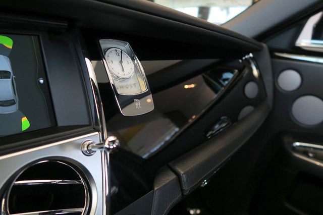 2013 Rolls-Royce Ghost 4dr Sedan - 19964923 - 22