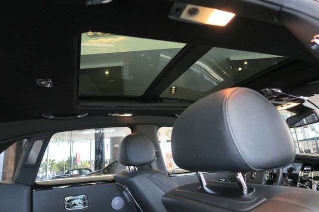 2013 Rolls-Royce Ghost 4dr Sedan - 19964923 - 25