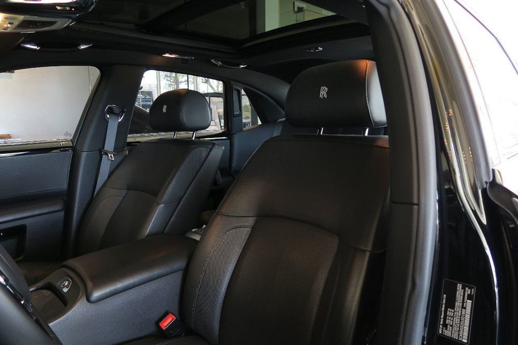 2013 Rolls-Royce Ghost 4dr Sedan - 19964923 - 37