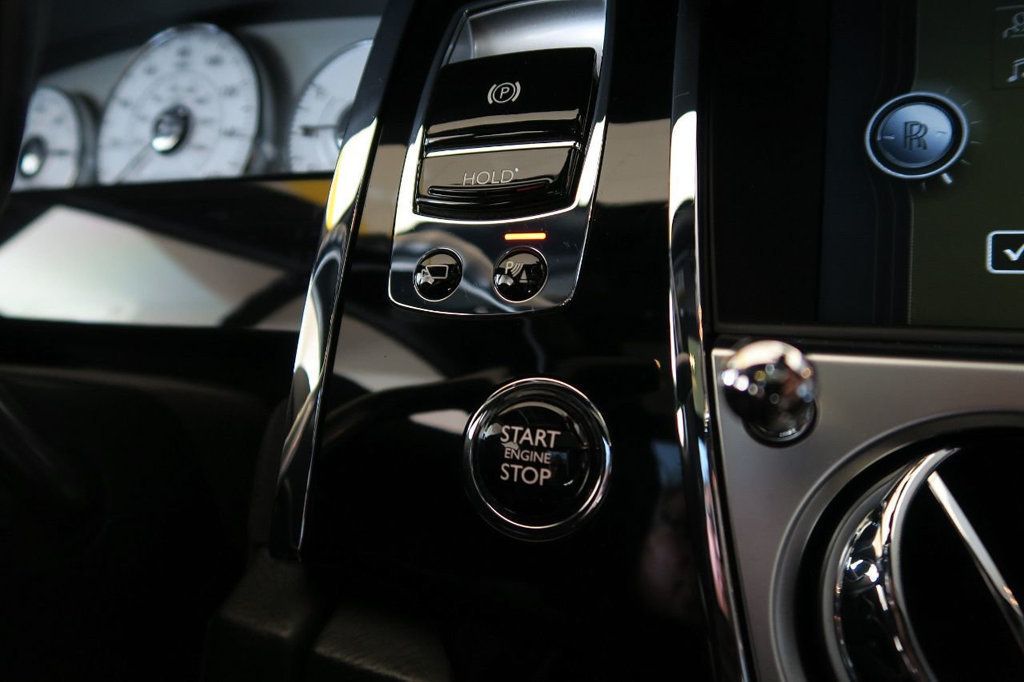 2013 Rolls-Royce Ghost 4dr Sedan - 19964923 - 38