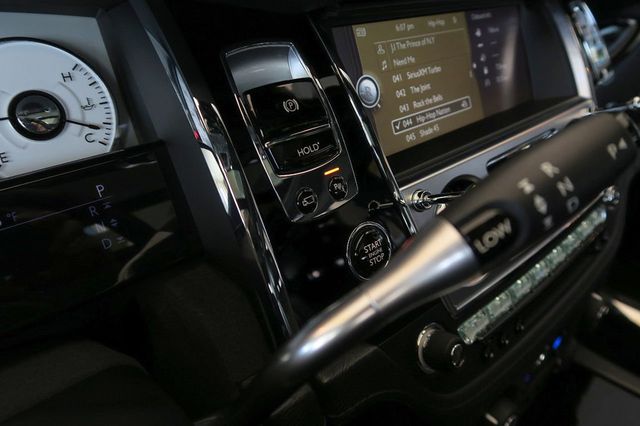 2013 Rolls-Royce Ghost 4dr Sedan - 19964923 - 39