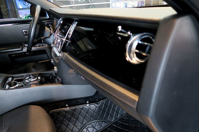 2013 Rolls-Royce Ghost 4dr Sedan - 19964923 - 49