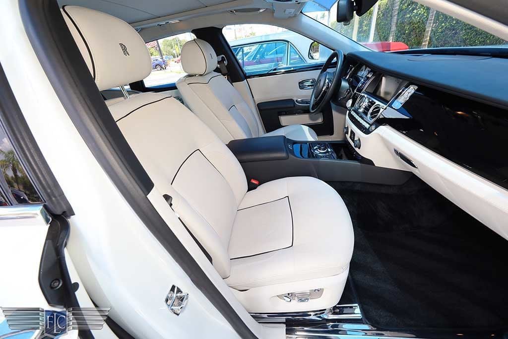 2013 Rolls-Royce Ghost 4dr Sedan - 22536498 - 15