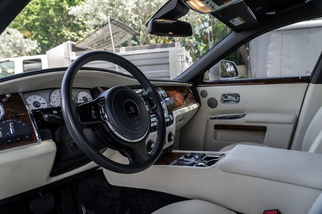 2013 Rolls-Royce Ghost 4dr Sedan - 23070878 - 14