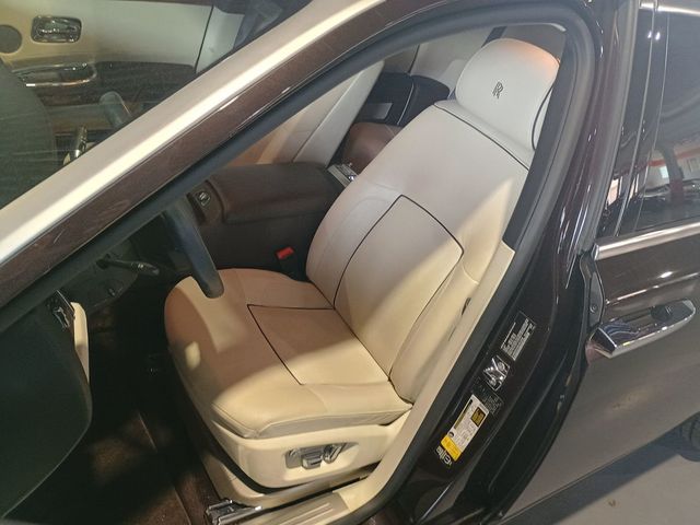 2013 Rolls-Royce Ghost 4dr Sedan Clean Carfax - 23020426 - 17