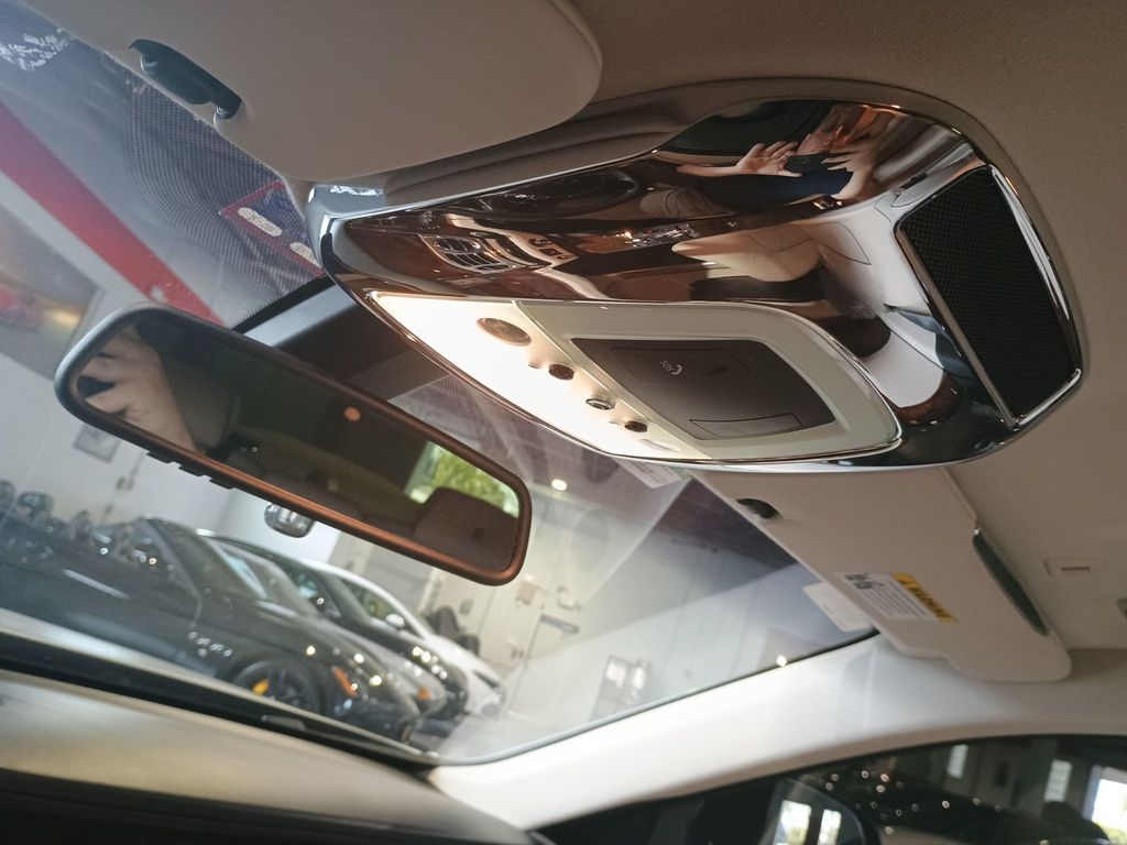 2013 Rolls-Royce Ghost 4dr Sedan Clean Carfax - 23020426 - 32