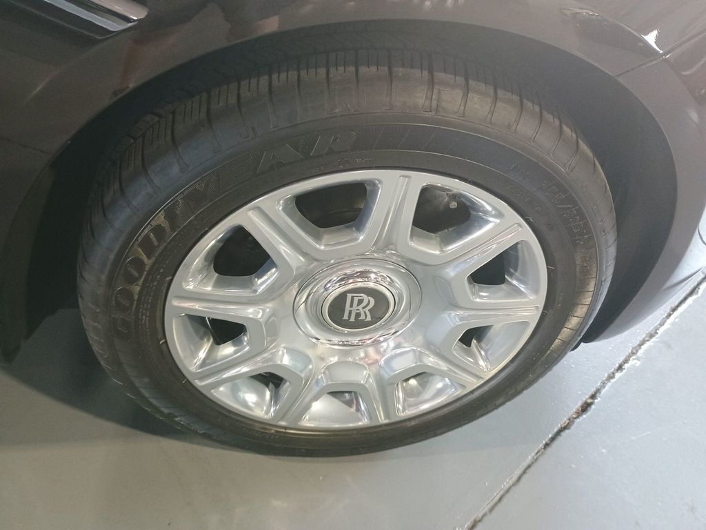 2013 Rolls-Royce Ghost 4dr Sedan Clean Carfax - 23020426 - 63