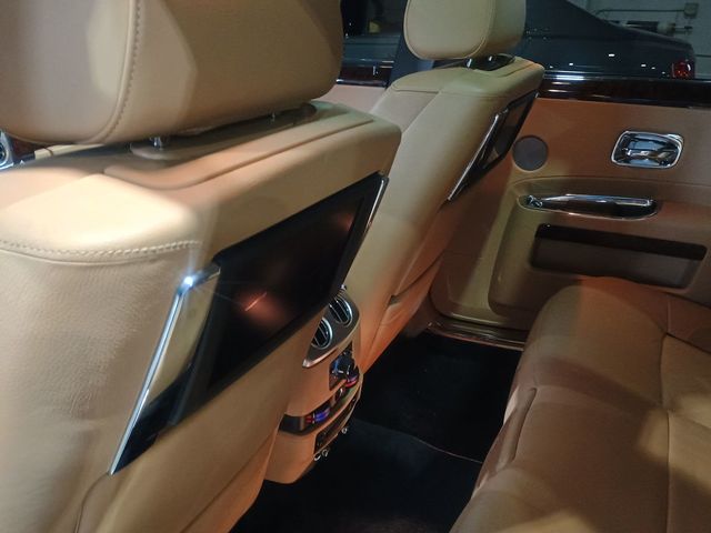 2013 Rolls-Royce Ghost 4dr Sedan Clean Carfax Florida Car - 22971168 - 44