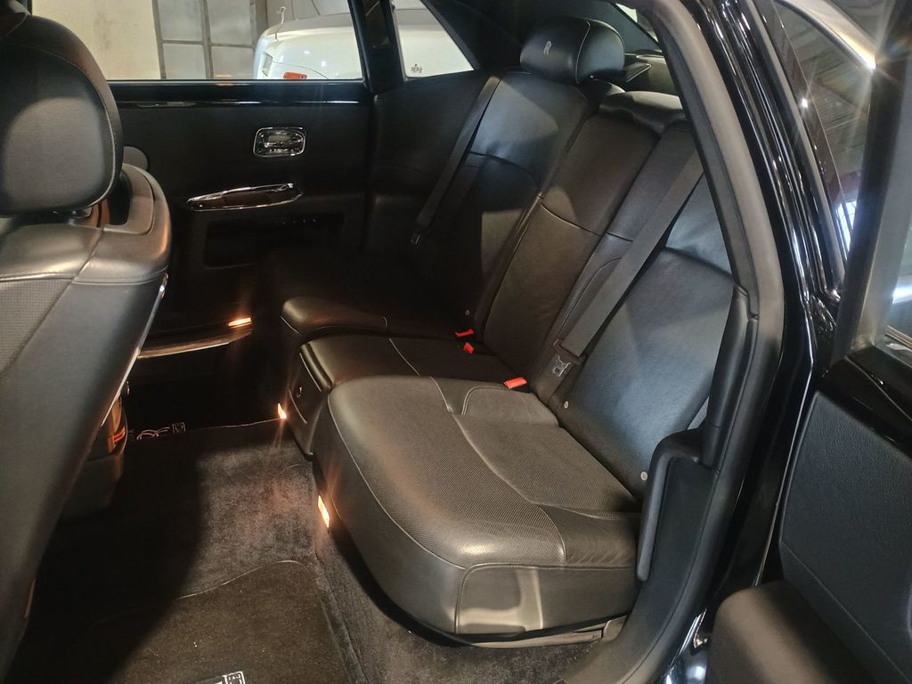 2013 Rolls-Royce Ghost 4dr Sedan EWB - 22989047 - 28