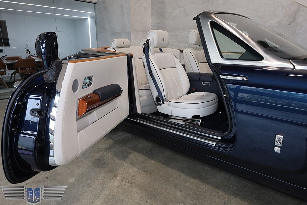 2013 Rolls-Royce Phantom Drophead Coupe - 22930572 - 15