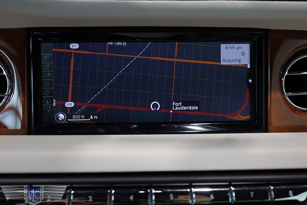 2013 Rolls-Royce Phantom Drophead Coupe - 22930572 - 28