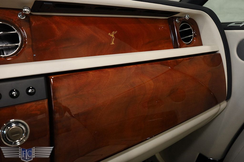 2013 Rolls-Royce Phantom Drophead Coupe - 22930572 - 33