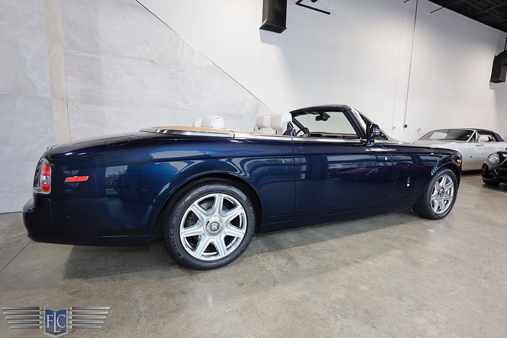 2013 Rolls-Royce Phantom Drophead Coupe - 22930572 - 4