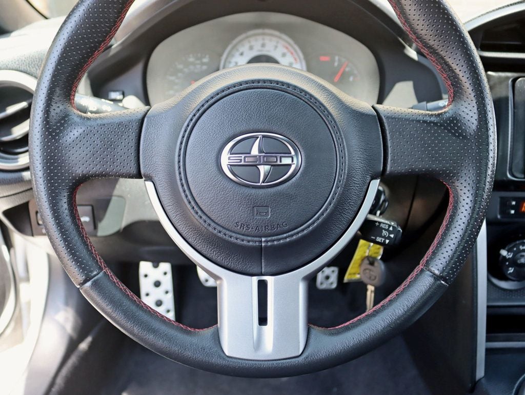2013 Scion FR-S 2dr Coupe Manual - 23050105 - 12