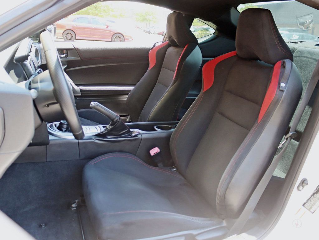 2013 Scion FR-S 2dr Coupe Manual - 23050105 - 19