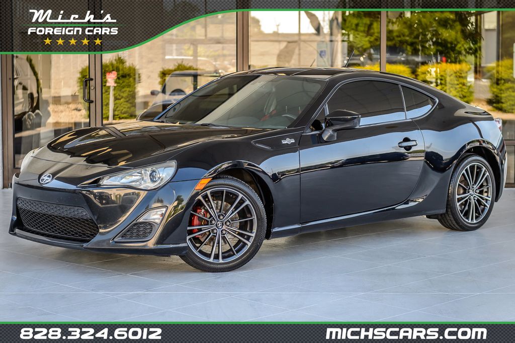 2013 Scion FR-S FR-S 6 SPEED MANUAL - GORGEOUS - WELL EQUIPPED - MUST SEE - 23055768 | Video 1