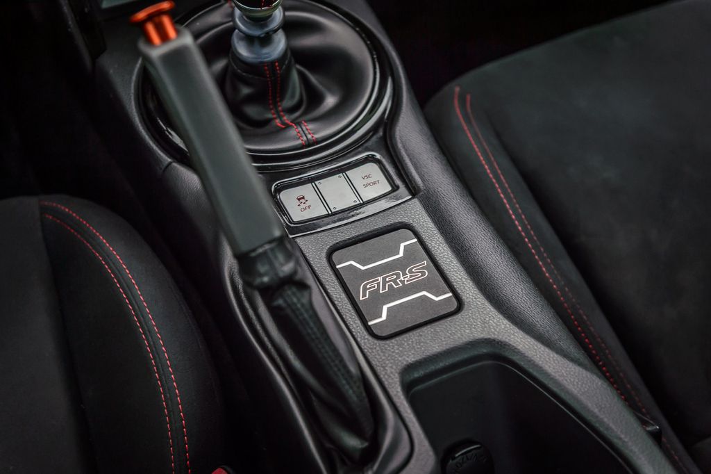 2013 Scion FR-S FR-S 6 SPEED MANUAL - GORGEOUS - WELL EQUIPPED - MUST SEE - 23055768 - 31