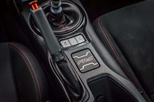 2013 Scion FR-S FR-S 6 SPEED MANUAL - GORGEOUS - WELL EQUIPPED - MUST SEE - 23055768 - 31
