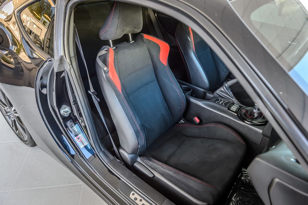 2013 Scion FR-S FR-S 6 SPEED MANUAL - GORGEOUS - WELL EQUIPPED - MUST SEE - 23055768 - 38