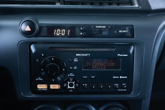 2013 Scion tC 2dr Hatchback Automatic - 22985863 - 33