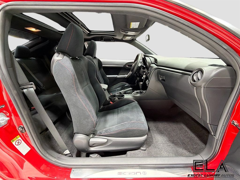 2013 Scion tC 2dr Hatchback Automatic Release Series 8.0 - 23002534 - 28