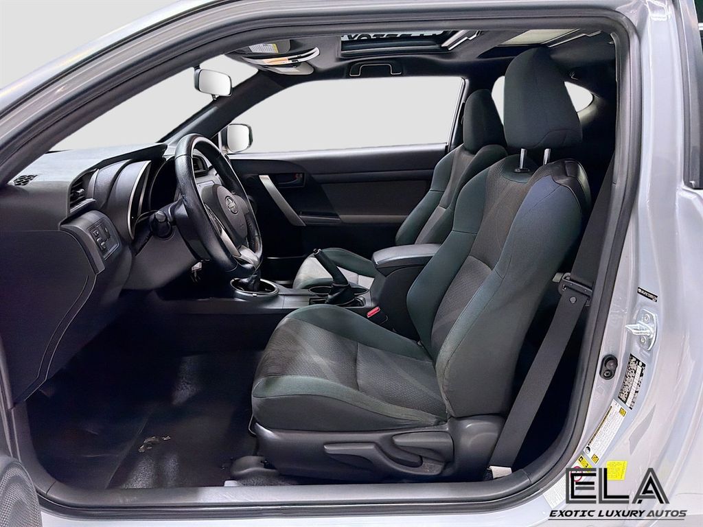2013 Scion tC 2dr Hatchback Manual Release Series 8.0 - 22991668 - 19