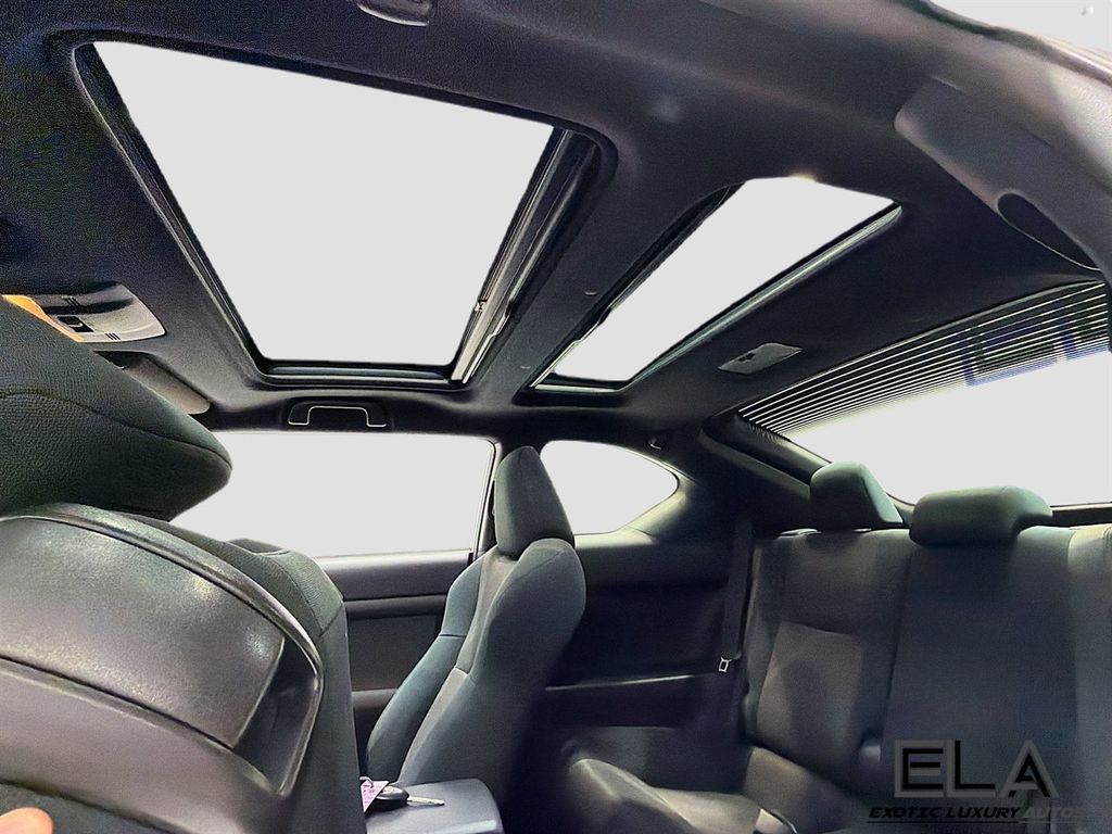 2013 Scion tC 2dr Hatchback Manual Release Series 8.0 - 22991668 - 21