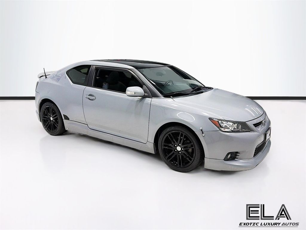 2013 Scion tC 2dr Hatchback Manual Release Series 8.0 - 22991668 - 32