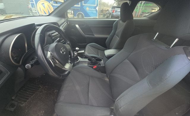 2013 Scion tC 2dr Hatchback Manual Release Series 8.0 - 22991668 - 4