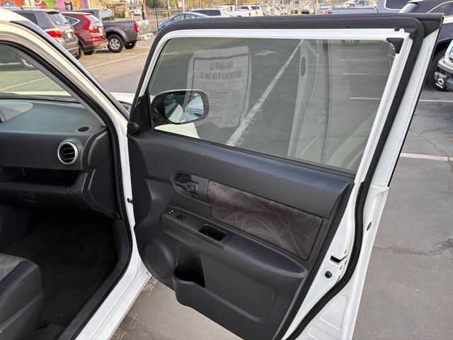 2013 Scion xB 10 Series 4dr Wagon 4A - 23006122 - 22