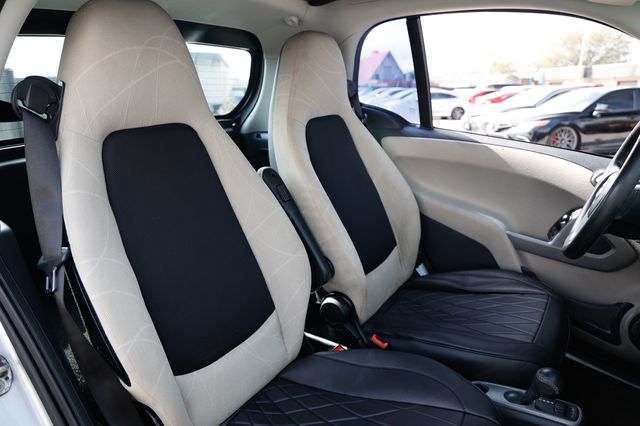 2013 smart Fortwo 2dr Coupe Pure - 22991966 - 10