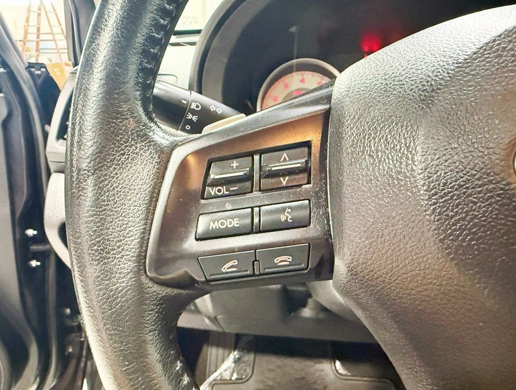 2013 Subaru Impreza 2.0i Premium photo 12