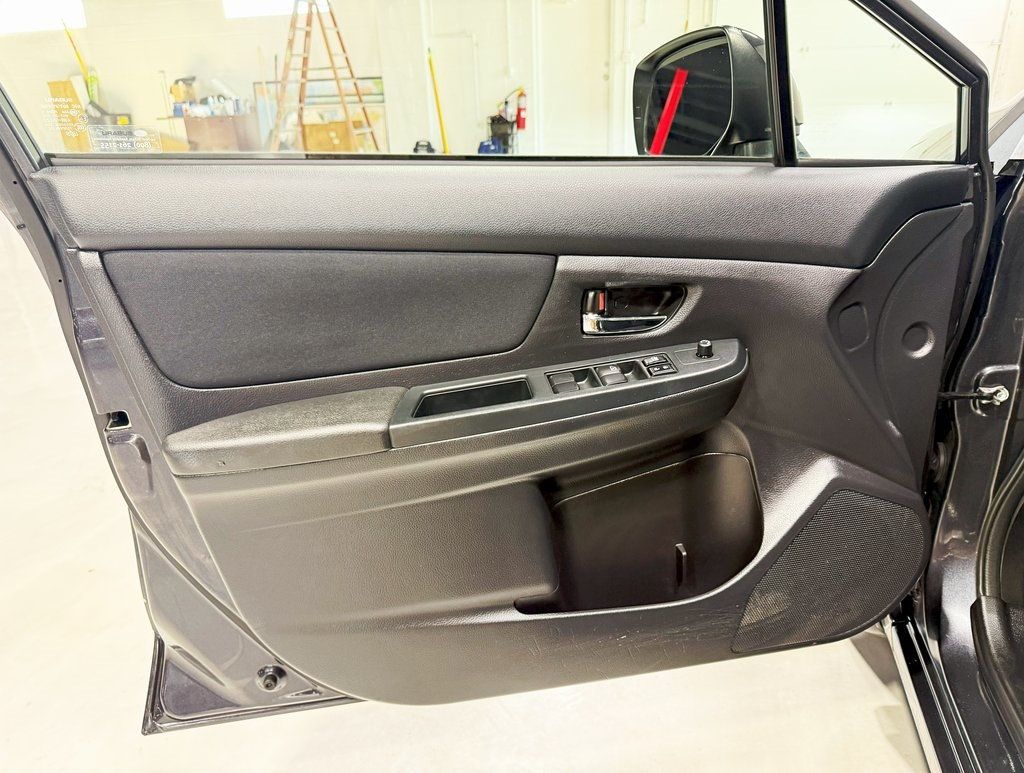 2013 Subaru Impreza 2.0i Premium photo 23