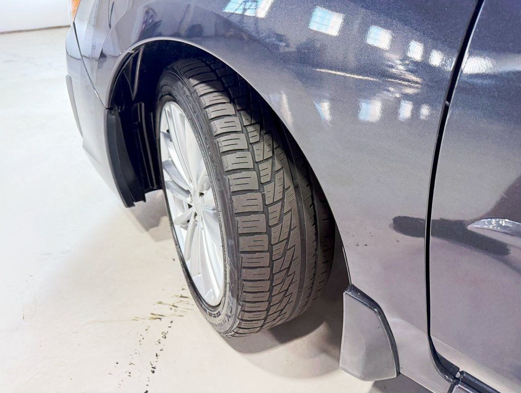 2013 Subaru Impreza 2.0i Premium photo 3
