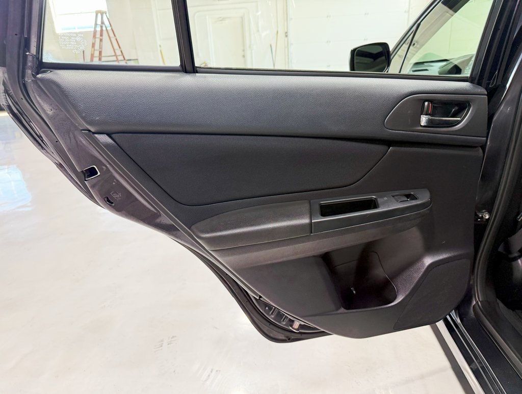 2013 Subaru Impreza 2.0i Premium photo 28