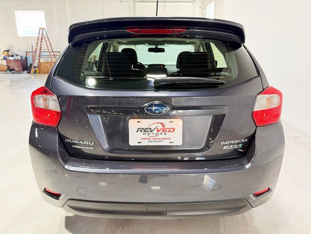 2013 Subaru Impreza 2.0i Premium photo 6