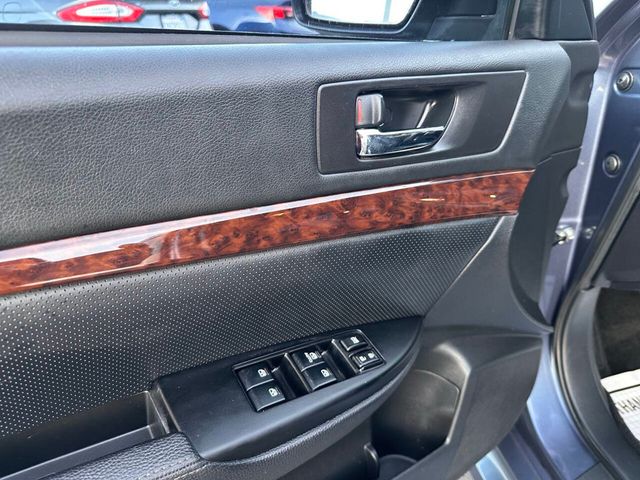 2013 Subaru Legacy 2.5i Limited AWD 4dr Sedan - 22995513 - 14