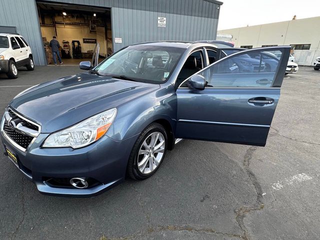 2013 Subaru Legacy 2.5i Limited AWD 4dr Sedan - 22995513 - 28