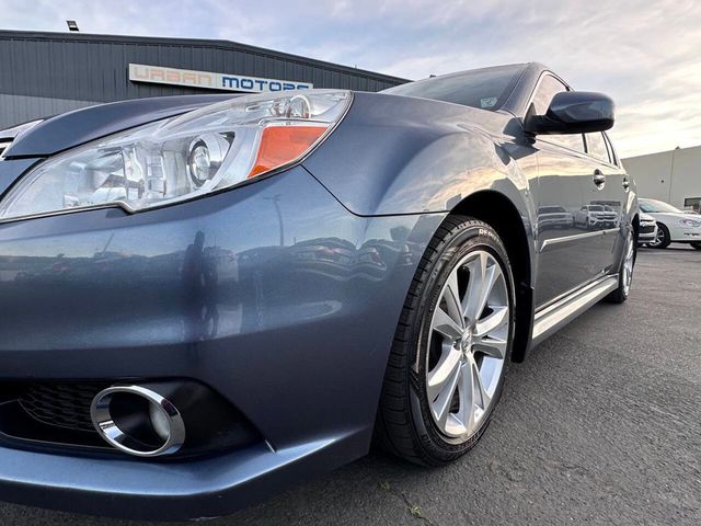 2013 Subaru Legacy 2.5i Limited AWD 4dr Sedan - 22995513 - 30