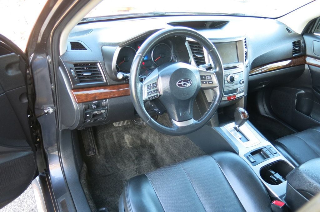 2013 Subaru Legacy 4dr Sedan H4 Automatic 2.5i Limited - 22934903 - 10