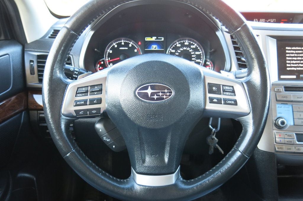 2013 Subaru Legacy 4dr Sedan H4 Automatic 2.5i Limited - 22934903 - 24