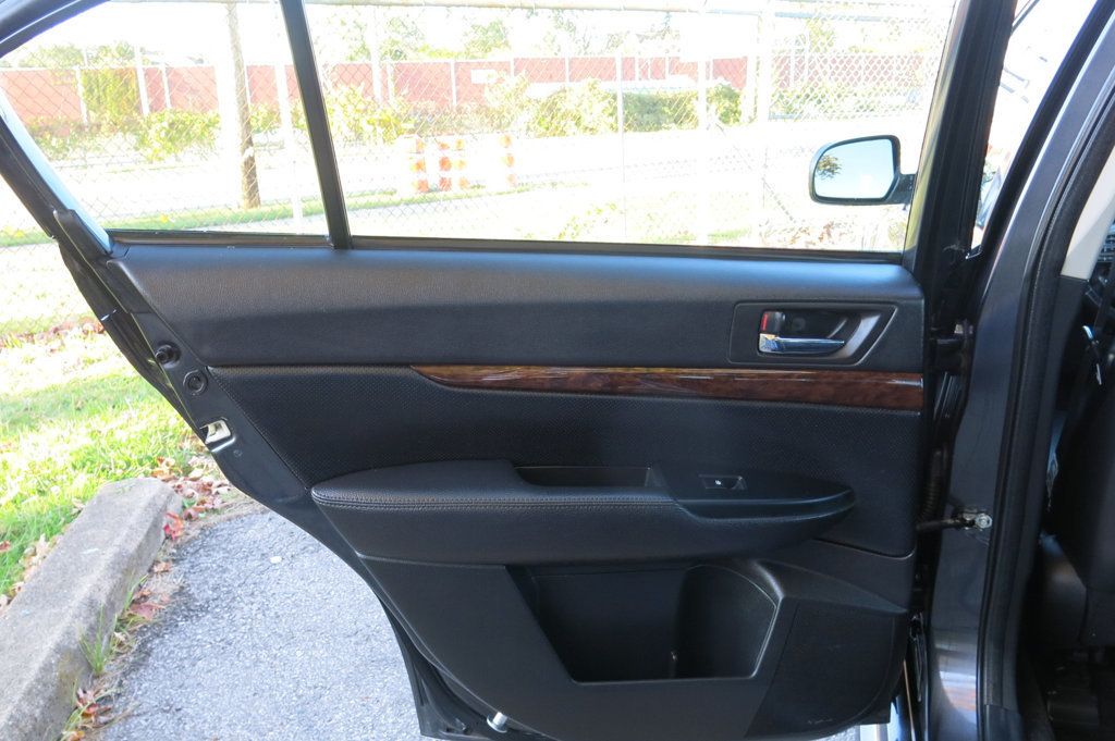 2013 Subaru Legacy 4dr Sedan H4 Automatic 2.5i Limited - 22934903 - 48