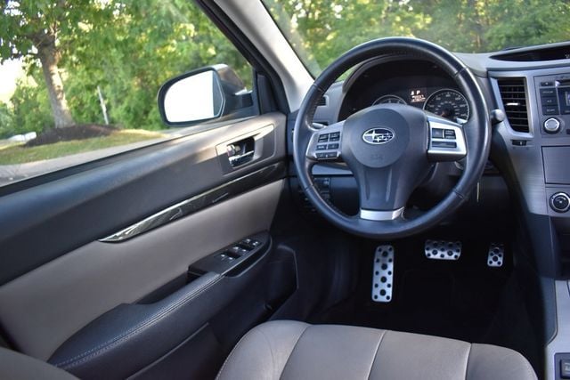 2013 Subaru Legacy 4dr Sedan H4 Automatic 2.5i Premium - 23027944 - 15